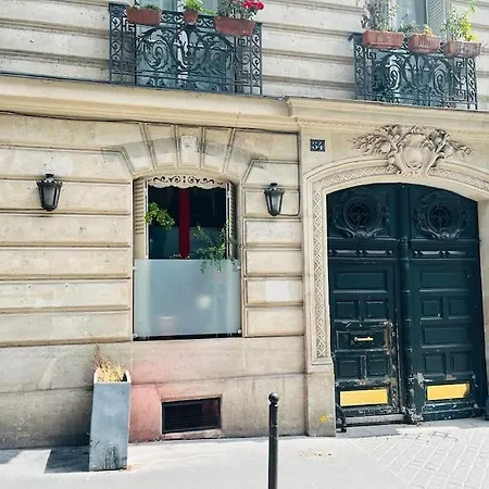 Blanche House Pres Du Moulin Rouge Paris